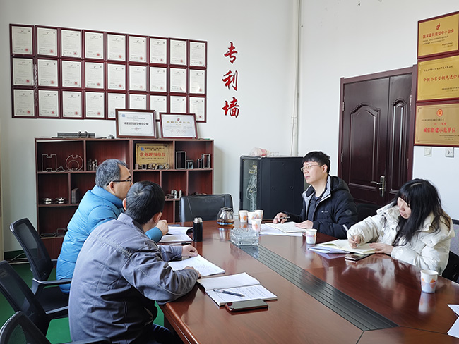 12月 河北鐵道大學 在人才培養、科學研究、科技創新、技術咨詢、人員培訓等方面開展全面合作.jpg